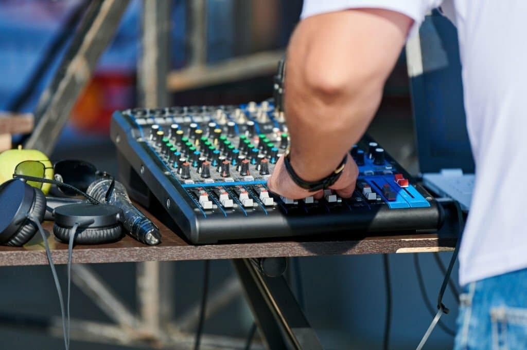 Perfect Sound System For Weddings | #1 quality Speakers